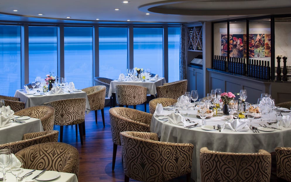 AmaWaterways PRIMA_ChefsTable.jpg